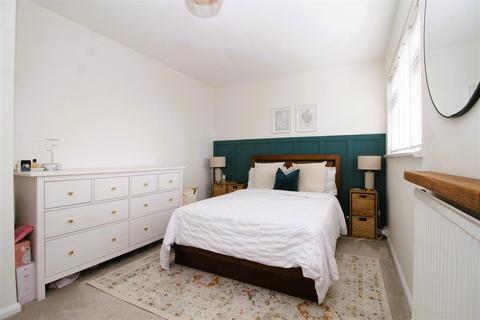 2 bedroom semi-detached house for sale - Lister Road, Margate