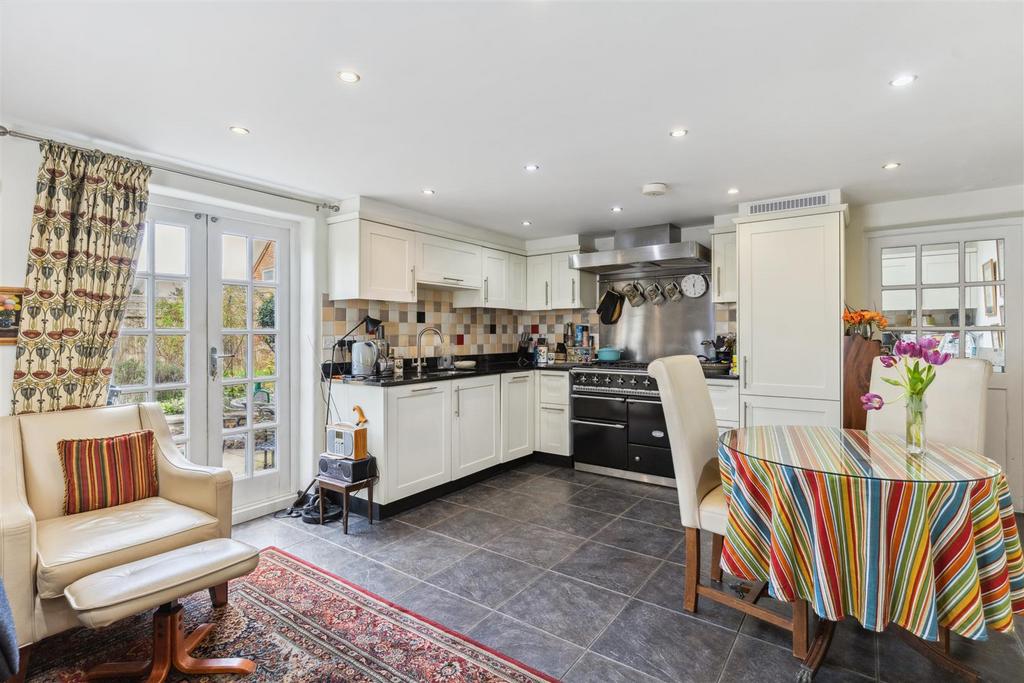 Kitchen / breakfast room