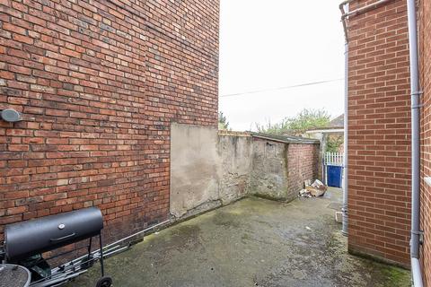 2 bedroom flat for sale - Whitefield Terrace, Heaton, Newcastle upon Tyne