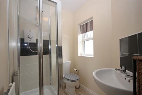 1 Great Field Drive, Warwick, CV34 6TN