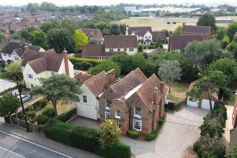 5 bedroom detached house for sale, Maldon Road, Burnham-On-Crouch