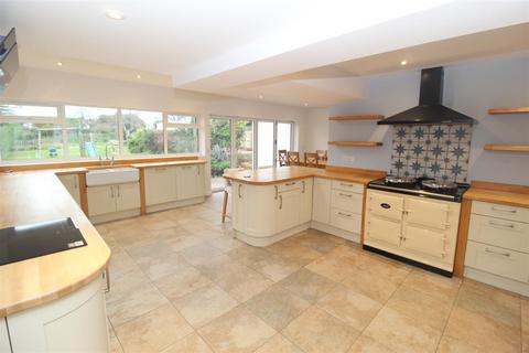 4 bedroom semi-detached house to rent - Foxholes Hill, Exmouth