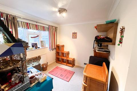 4 bedroom townhouse to rent, Spindlewood Gardens, Croydon