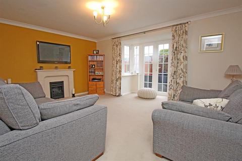 4 bedroom detached house for sale - Jackdaw Close, Stevenage, SG2 9DA