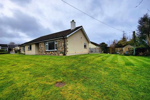 4 bedroom detached bungalow for sale, Llun-y-Mynydd, Feidr Pen-y-Bont, Newport