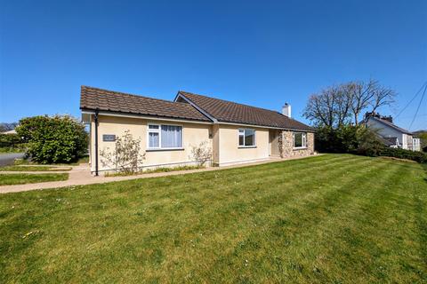 4 bedroom detached bungalow for sale, Llun-y-Mynydd, Feidr Pen-y-Bont, Newport