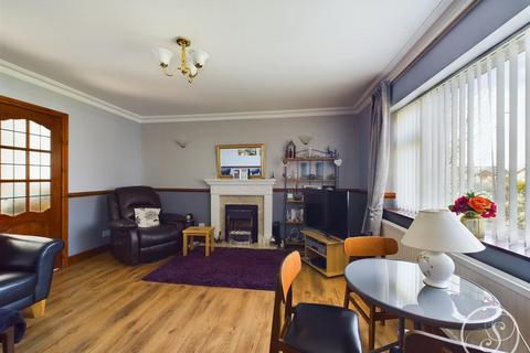 4 bedroom detached bungalow for sale, Templegate Road, Leeds