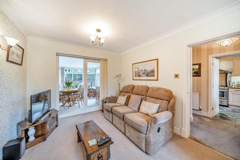 5 Meadow Garth, Sowerby, Thirsk, YO7 1HY