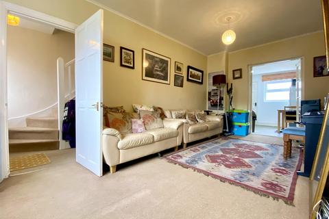 3 bedroom house for sale, Epping Way, London