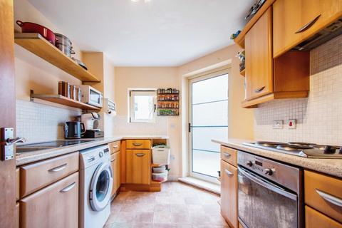 2 bedroom apartment for sale - Lawrence Square, York