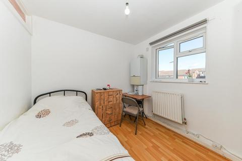 1 bedroom flat for sale, Usher Road, London E3