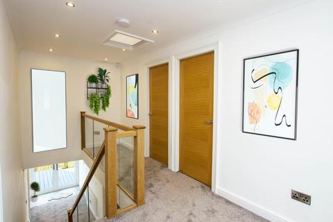 7 Hillside Gardens, Darwen, BB3 2NJ