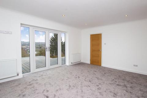 7 Hillside Gardens, Darwen, BB3 2NJ