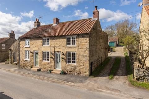 3 bedroom cottage for sale, Main Street, Ebberston YO13