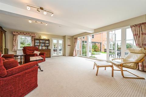 6 bedroom detached house for sale, Canada Common, West Wellow, Hampshire