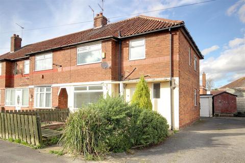 3 bedroom semi-detached house for sale - Rokeby Avenue, Hull