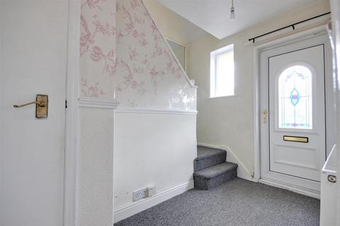 3 bedroom semi-detached house for sale, Rokeby Avenue, Hull