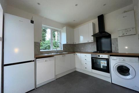 1 bedroom ground floor flat to rent, Renters Avenue, Hendon, London, NW4
