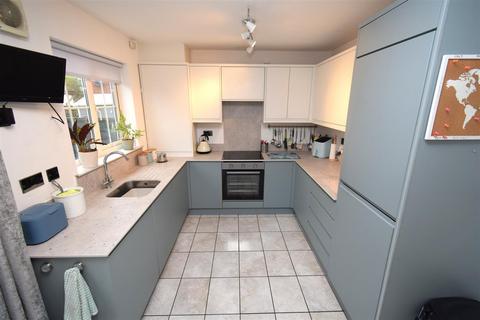 3 Albany Fold, Westhoughton, Bolton, BL5 3GN