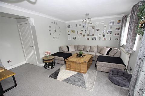 3 bedroom mews for sale, Calmore Close, Bournemouth