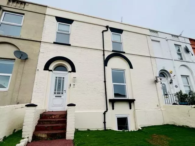 6 bedroom house to rent