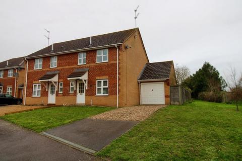 3 bedroom semi-detached house to rent - Jubilee Road, Lakenheath IP27