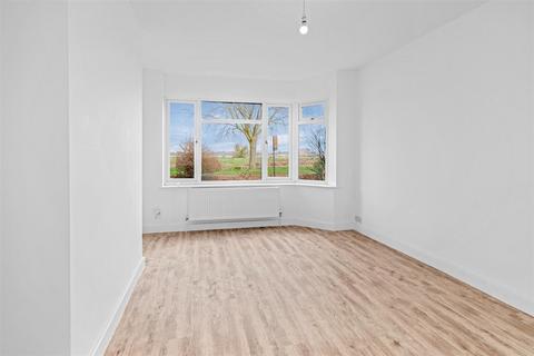 9 Bracken Road, York, YO24 1JT