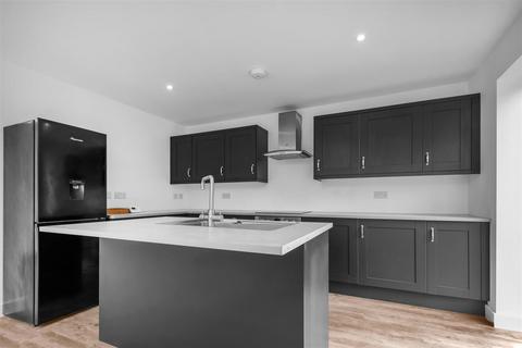 9 Bracken Road, York, YO24 1JT