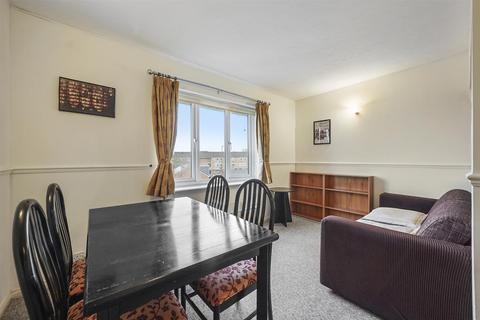 1 bedroom flat for sale, Goodwin Close, Surrey Quays, SE16