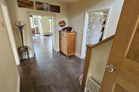 48 Tithby Road, Bingham, Nottingham, NG13 8GP