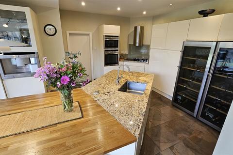 48 Tithby Road, Bingham, Nottingham, NG13 8GP