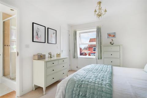 3 bedroom semi-detached house for sale, Corncockle Close, Melksham