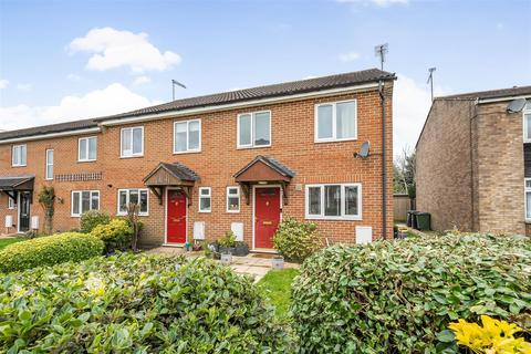 3 bedroom end of terrace house for sale, Nursteed Close, Devizes
