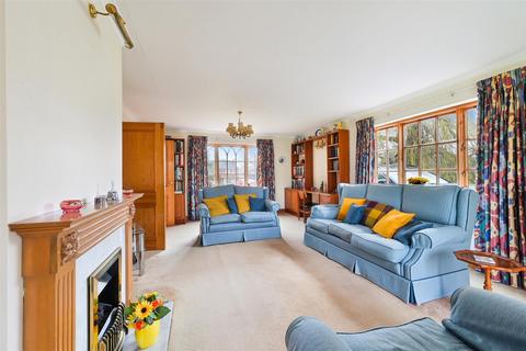 5 bedroom house for sale, South Close Green, Merstham RH1