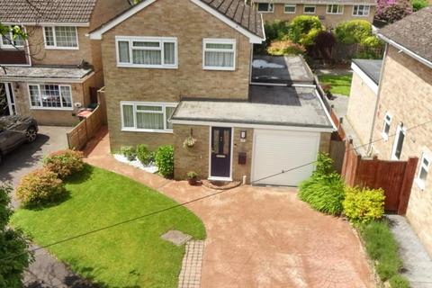 3 bedroom detached house for sale, Burgh Close, Crawley RH10