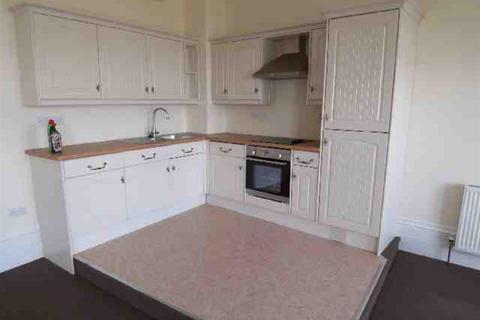 2 bedroom flat to rent, St Augustines Road, Ramsgate CT11