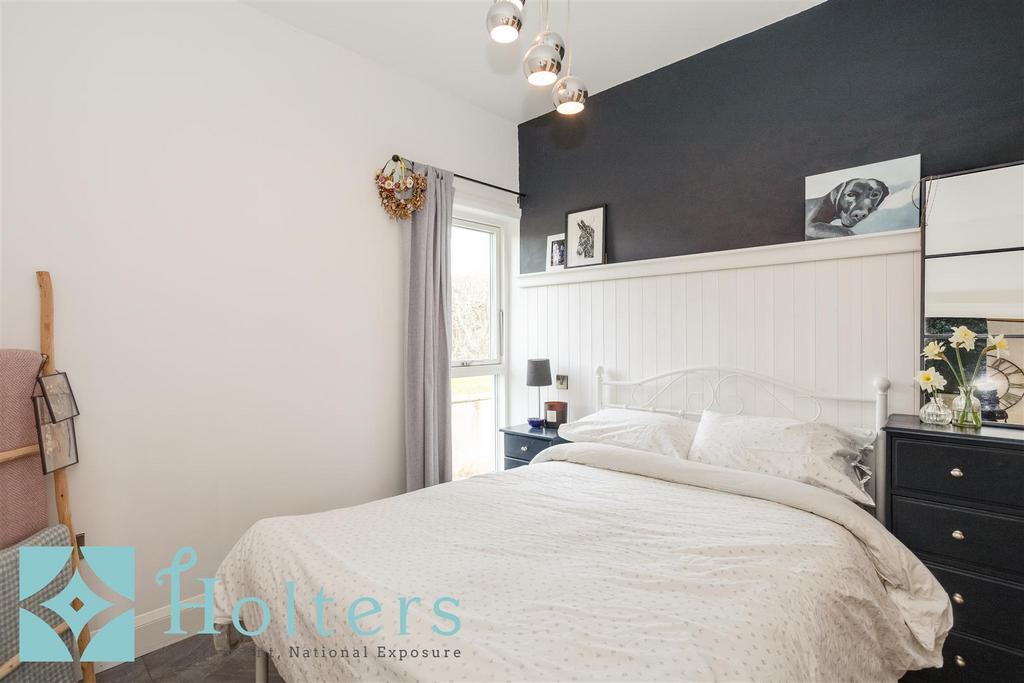 2 Hollly Hurst Interior-17.jpg
