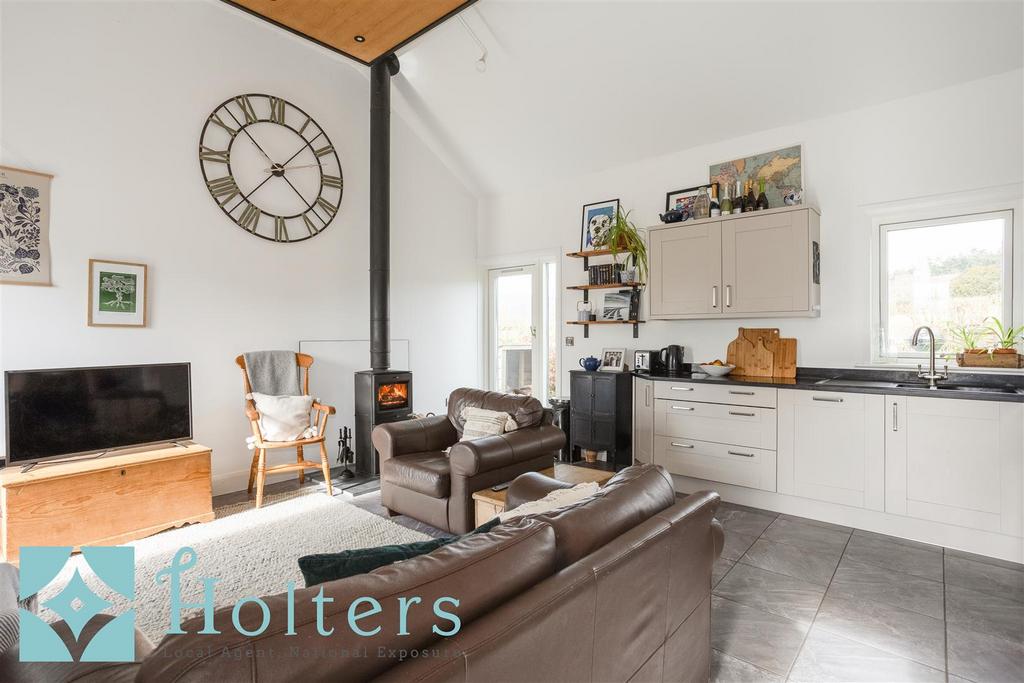 2 Hollly Hurst Interior-7.jpg