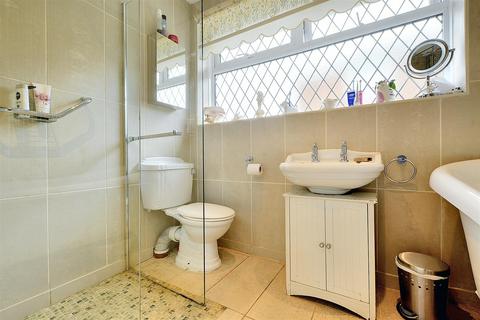 2 Abbotsbury Close, Nottingham, NG5 5AL