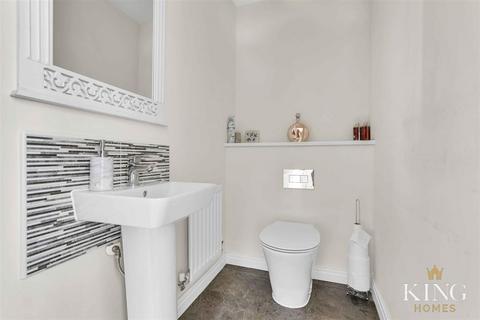 25 Linthurst Crescent, Redditch, B97 6SQ