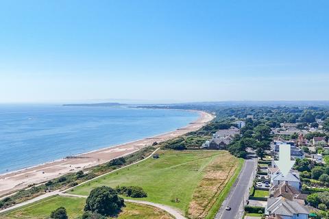 4 bedroom detached house for sale, Wharncliffe Road, Highcliffe, Christchurch, BH23