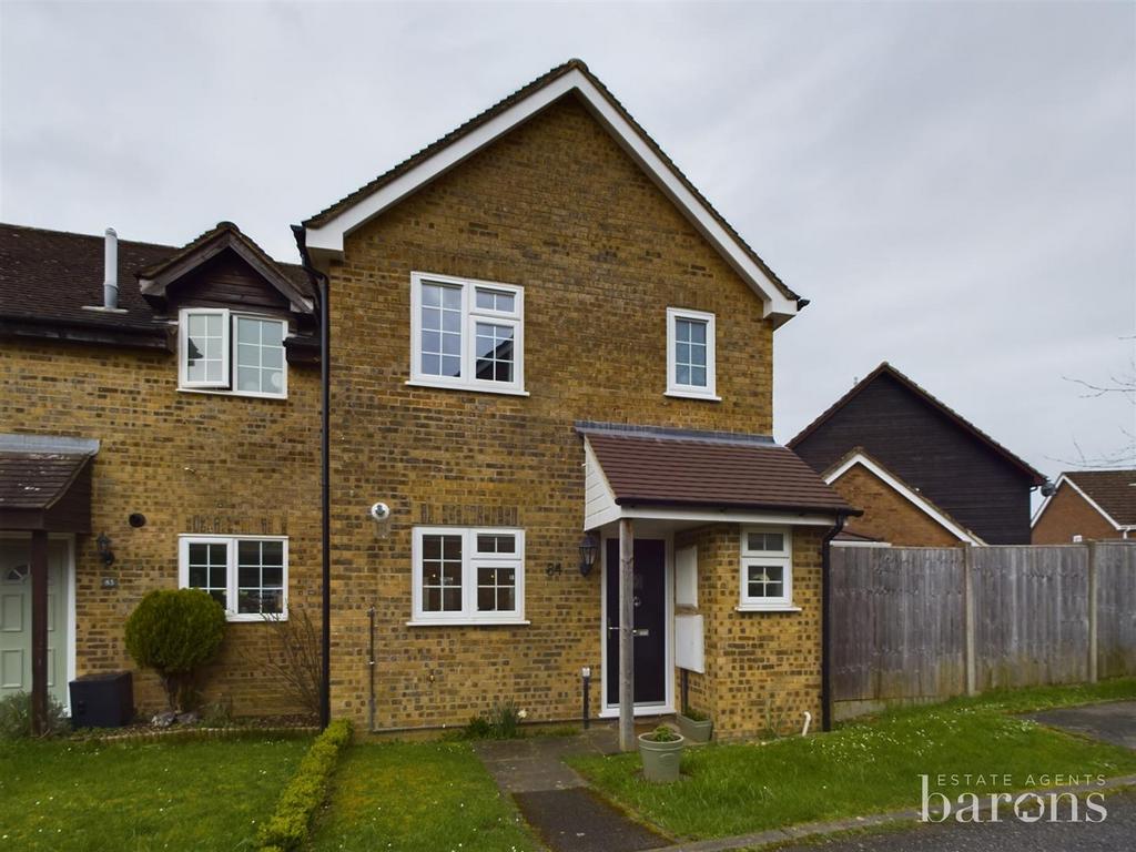 Paterson Close, Basingstoke RG22 3 bed semidetached house for sale £385,000