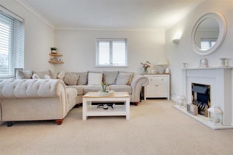 1 bedroom flat for sale - Ferringham Lane, Ferring, Worthing