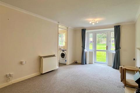 2 bedroom ground floor flat for sale, Riland Court, Penns Lane, Sutton Coldfield