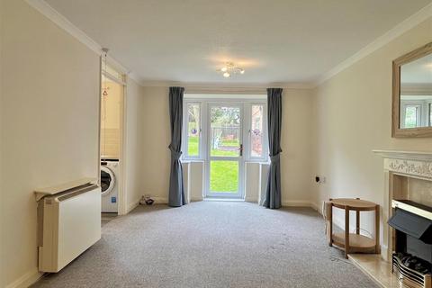 2 bedroom ground floor flat for sale, Riland Court, Penns Lane, Sutton Coldfield