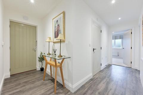 2 bedroom flat for sale, Woodpecker Gardens, Burgh Heath