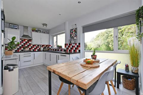 3 bedroom semi-detached house for sale - Rubens Close, Dronfield
