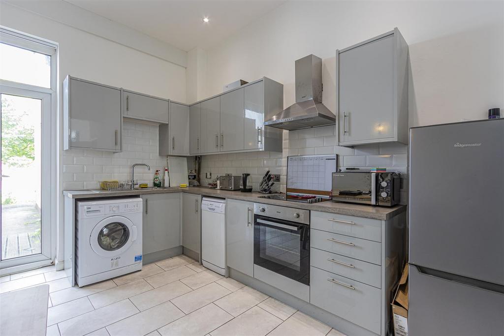 Howard Court 1-5.jpg