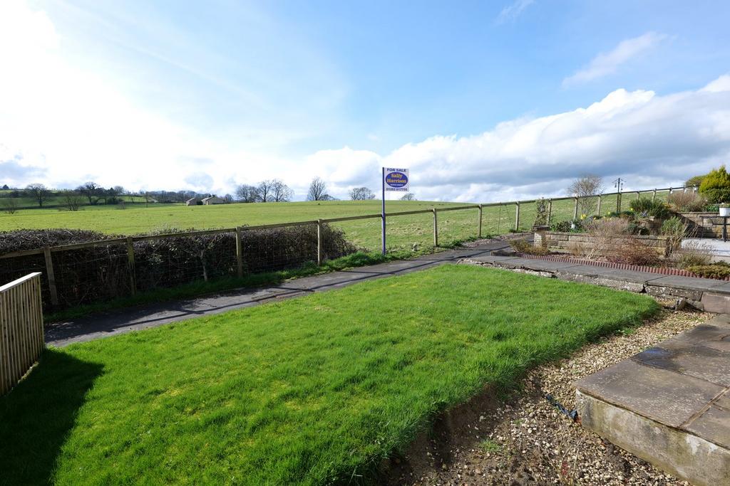 Ingleborough Drive, Barnoldswick, BB18 3 bed bungalow for sale £267,500