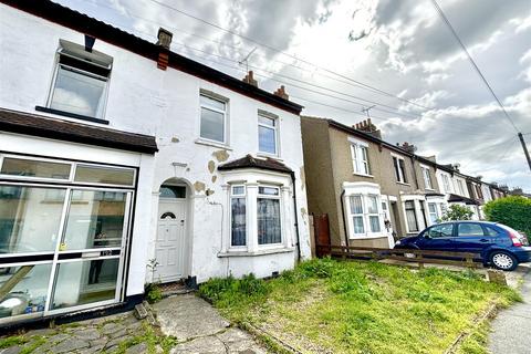 3 bedroom link detached house for sale, North Road, Westcliff-On-Sea